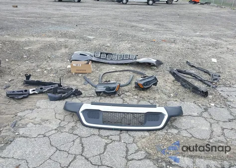 2018 Jeep Grand Cherokee Limited 4X4 z USA, uszkodzony, nr VIN 1C4RJFBG6JC137073